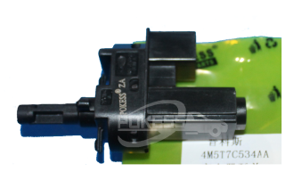 4M5T7C534AA Clutch Switch for Ford Focus.Foucs 12-14/Foucs 15-18/Escort/Ecosport/Mondeo 08-12/Fiesta