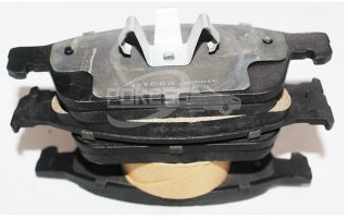 Auto Fiesta ST Brake Pad DGY03328Z Front Brake Pads Set for Ford Fiesta 09-13 Mazda