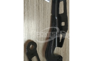 POKESS Automotive Hood Hinge Parts JX7BA16800BB JX7Z16796B Hood Hinge Right for Ford Fo-cus 19