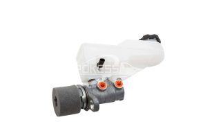 Auto Part84118574 84927729 84038581 84650996 Brake Master Cylinder with Oil Can for Chevrolet Malibu