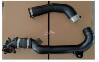 JX616F073DB JX616F073DC JX6Z6F073D 2493361 2275700 Intercooler Ventilation Pipe for Ford Focus 2019 1.5