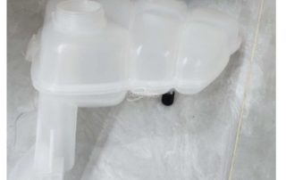 EJ7Z8A080-B EJ7Z8A080B EJ738K218AG EJ7Z8A080A Expansion Tank for Lincoln MKC 2.0/2.3 14-16