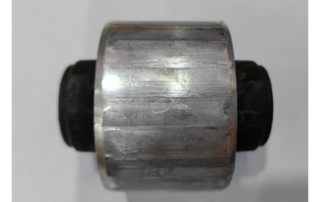UKE238033 LB5Z5500A LB5C5K651BF LB5Z5500B LB5C5K652BF 2391400 Rear Suspension Arm Bushing for Frod Explorer