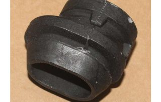 CV6Z8124C 8V618B204CA Radiator Rubber Pad Lower for Lincoln MKC