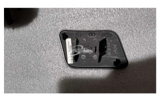 GD9Z13L018ABPTM WATER SPREY NOZZLE COVER L for CONTINENTAL