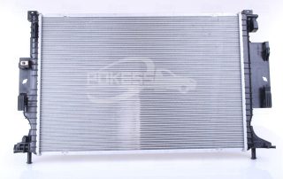 EJ738005AF EJ738005AG EJ738005AH EJ7Z8005A EJ7Z8005B EJ7Z8005C EJ738005AB Radiator for Ford Focus 15/Kuga 13-17/1.5T/2.0 T